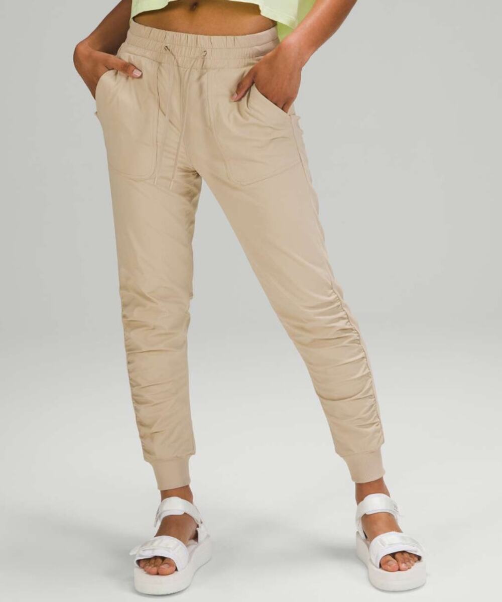 Lululemon Beyond the Studio 7/8 Jogger Tan Brown Loungewear Women's size 14 / XL